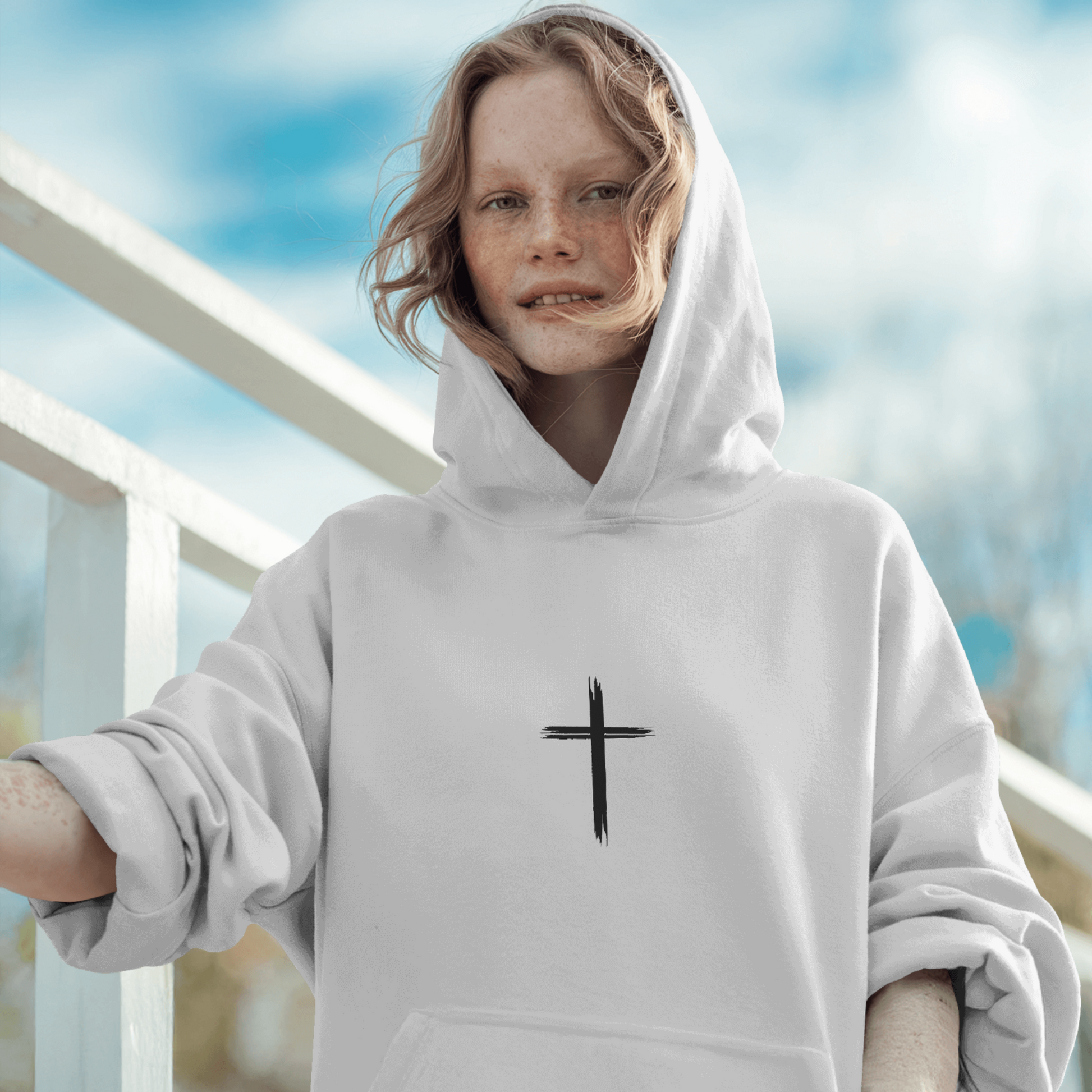 Minimalistisches Cross-Hoodie von SNRUE® 